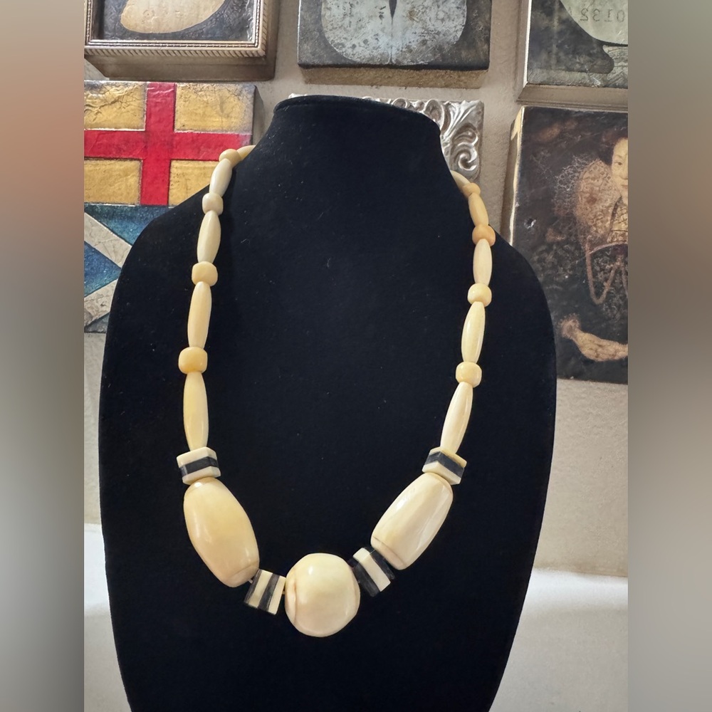 Vintage Handcrafted Bone Bead Necklace –‎ Tribal Style, Black and Cream Accents